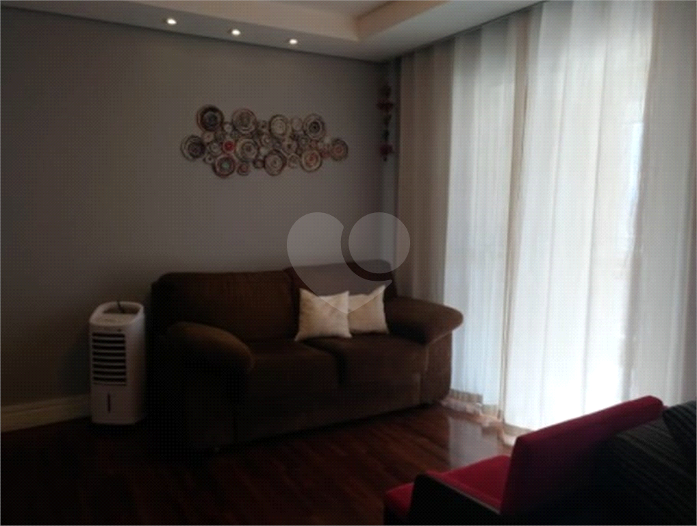 APARTAMENTO em TATUAPÉ