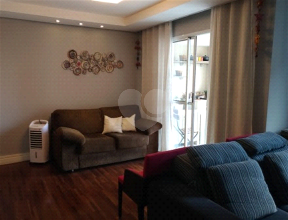 APARTAMENTO em TATUAPÉ