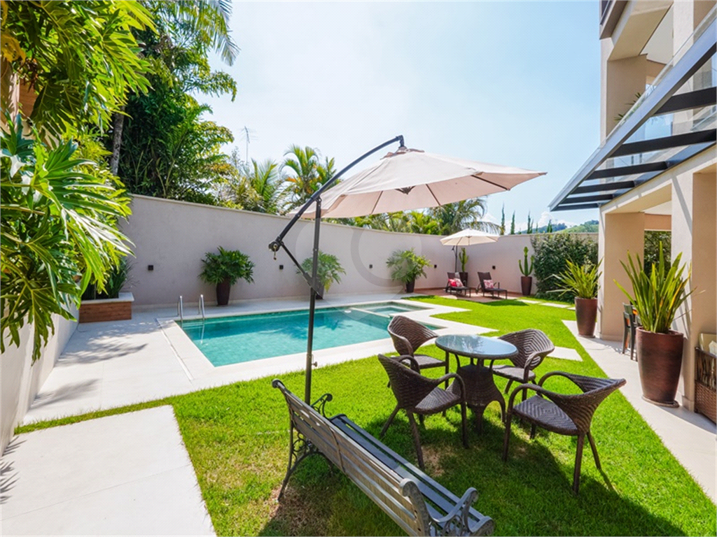 Condomínio 4 suítes Alphaville