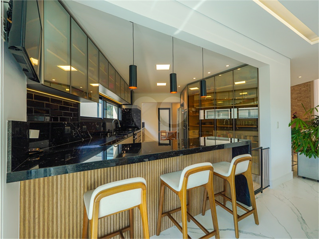 Condomínio 4 suítes Alphaville