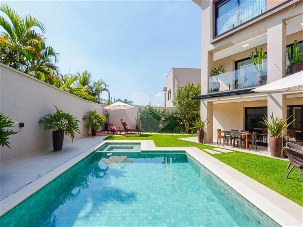 Condomínio 4 suítes Alphaville