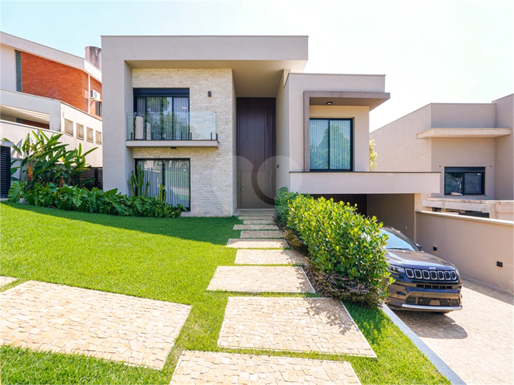 Condomínio 4 suítes Alphaville