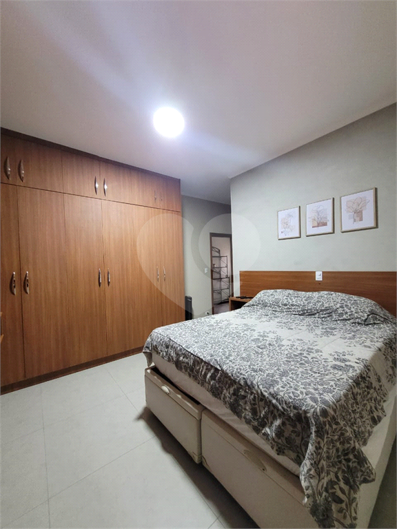 Casa de Condomínio à venda com 3 quartos, 240m² - Foto 10