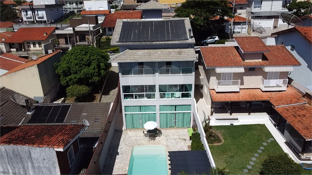 Sobrado à venda com 3 quartos, 300m² - Foto 4