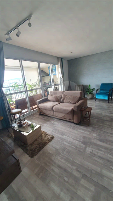 APARTAMENTO em JARDIM FLOR DA MONTANHA