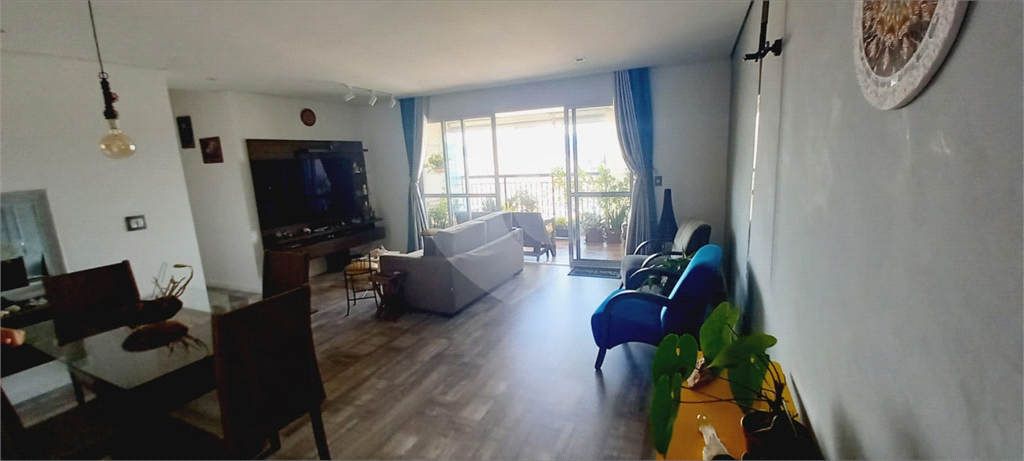 APARTAMENTO em JARDIM FLOR DA MONTANHA