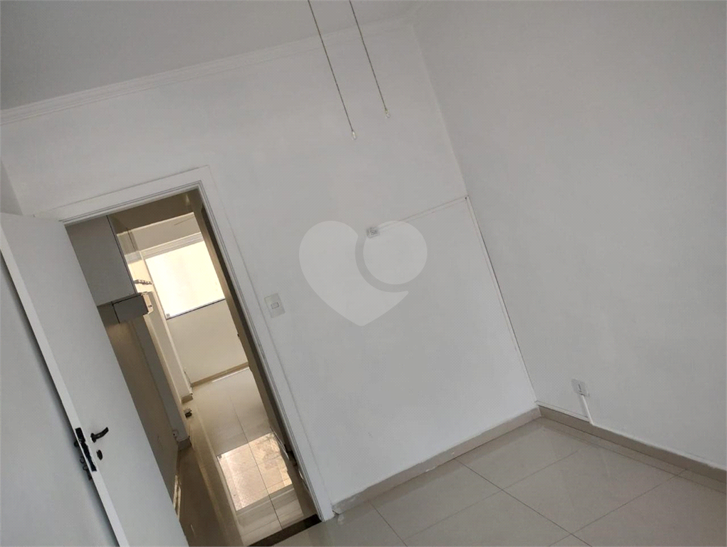APARTAMENTO em HIGIENÓPOLIS