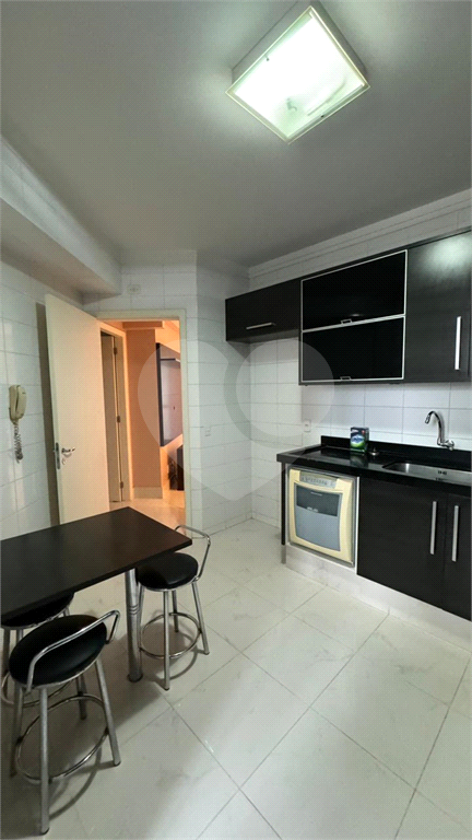 Apartamento à venda com 3 quartos, 85m² - Foto 18