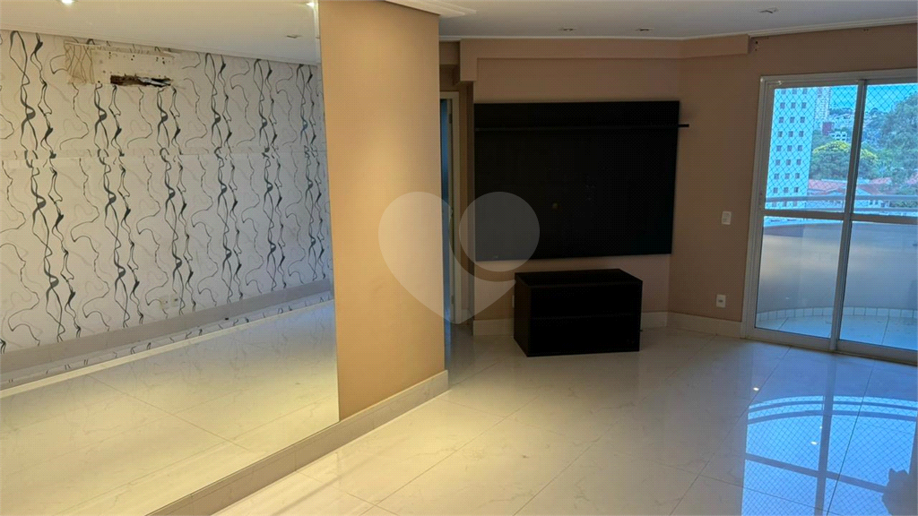 Apartamento à venda com 3 quartos, 85m² - Foto 1