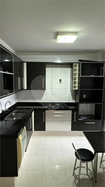 Apartamento à venda com 3 quartos, 85m² - Foto 2