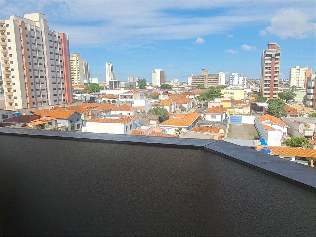 Apartamento à venda com 2 quartos, 72m² - Foto 3