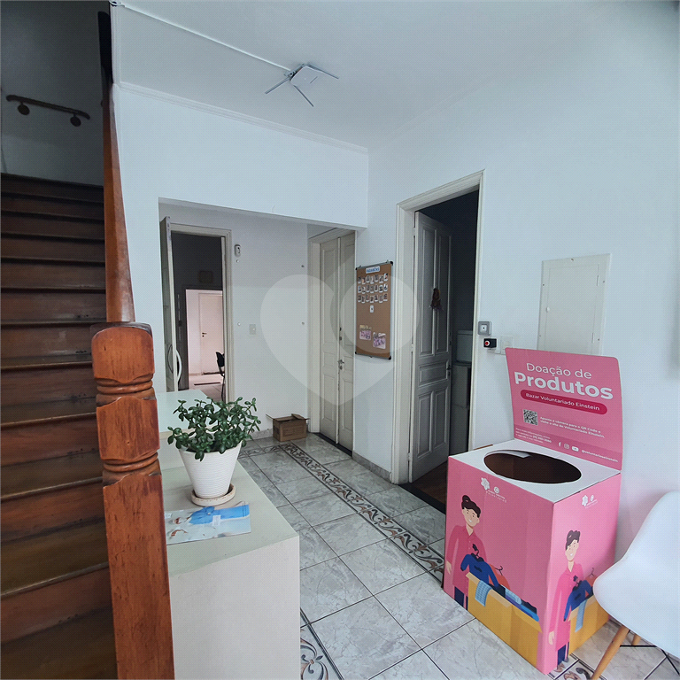 Casa Comercial de 165m² em Perdizes com 5 salas e 2 vagas