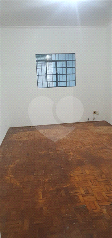 Casa para alugar com 3 quartos, 180m² - Foto 7