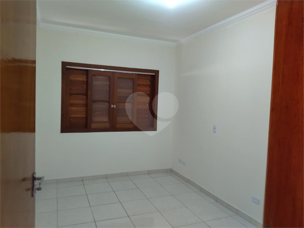 Casa à venda com 3 quartos, 80m² - Foto 4