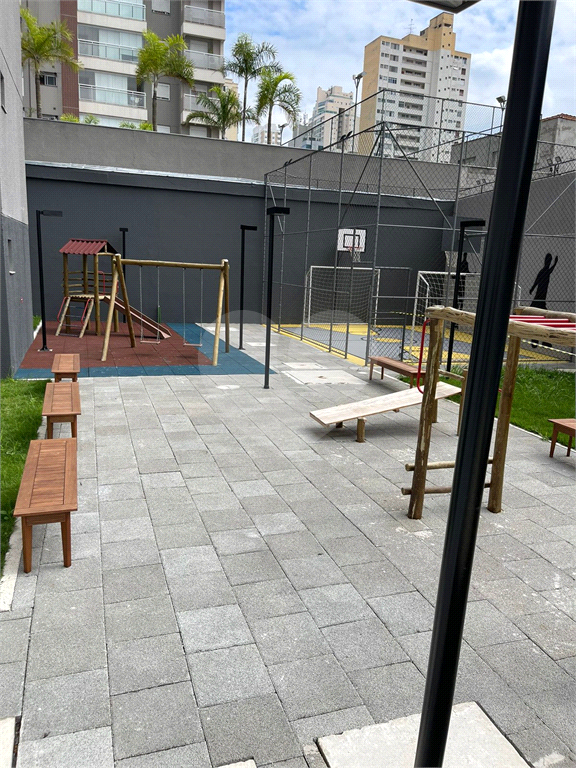 APARTAMENTO em LAPA