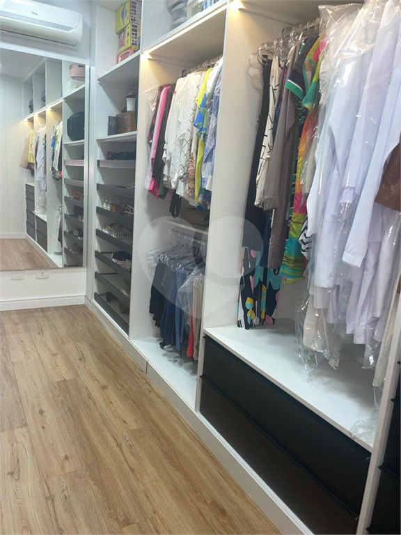 Casa a venda em Caraguatatuba