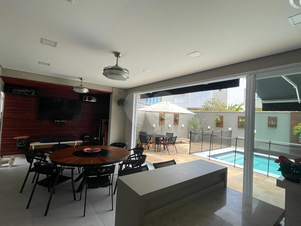 Casa a venda em Caraguatatuba