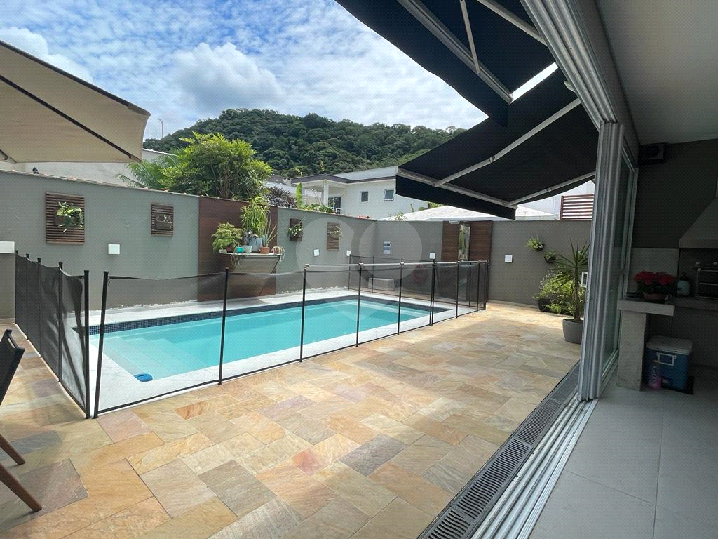 Casa a venda em Caraguatatuba