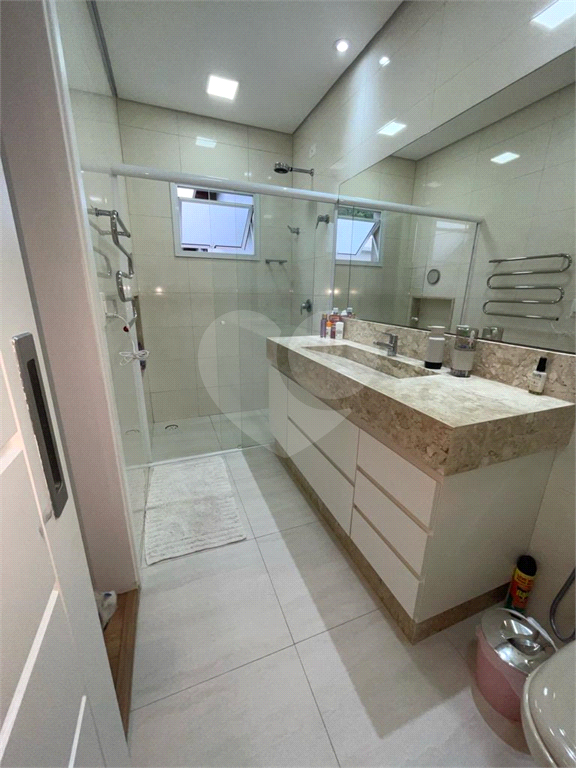 Casa a venda em Caraguatatuba