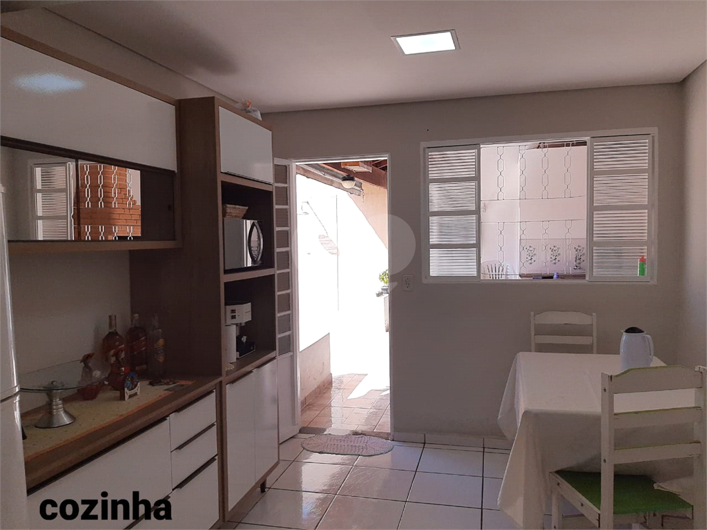 Casa à venda com 2 quartos, 119m² - Foto 4