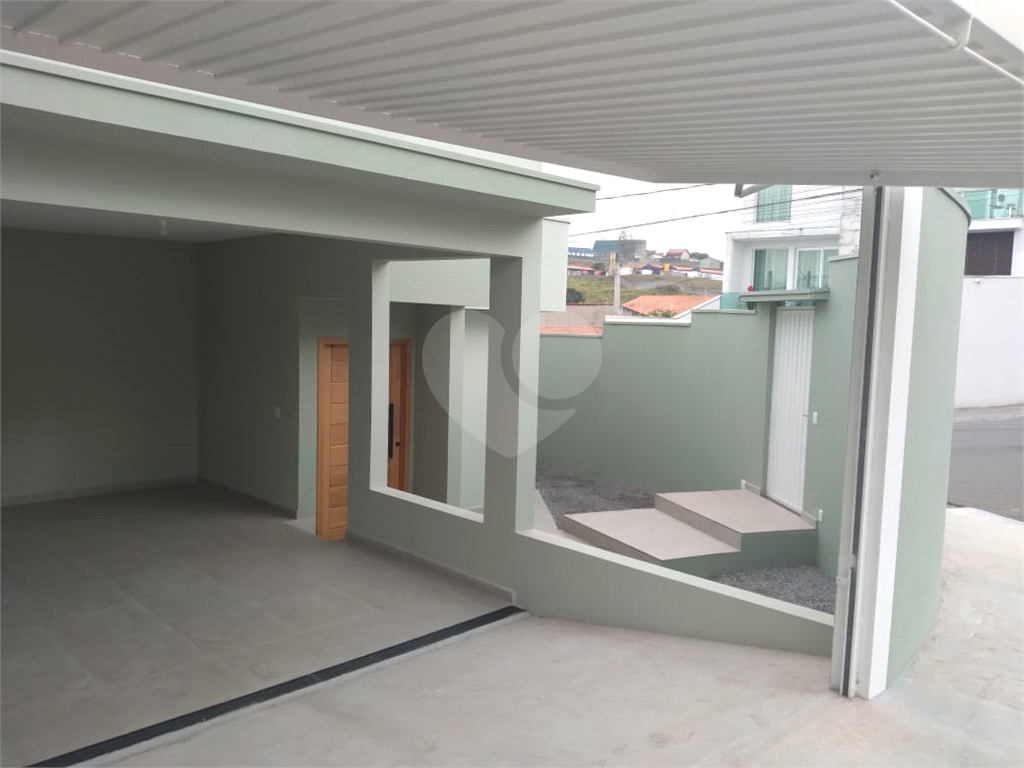 Casa à venda com 3 quartos, 140m² - Foto 2