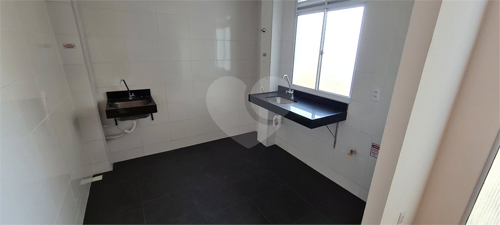 Apartamento à venda com 2 quartos, 45m² - Foto 18