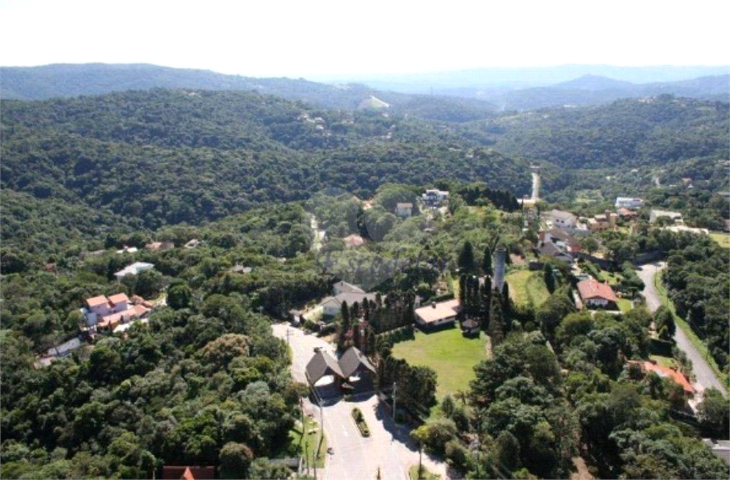 Sobrado a venda em condomínio fechado Alpes da Cantareira - Serra da Cantareira