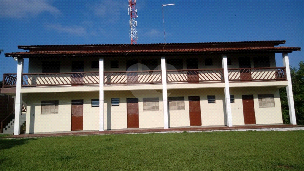 Chácara contendo 3 imóveis e estrutura pronta para Pousada na Estância Turística de São Pedro-SP