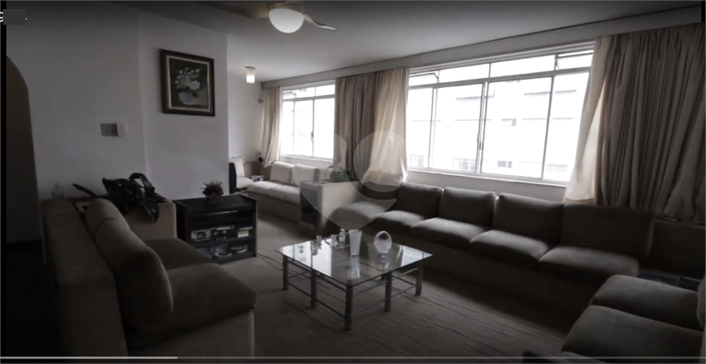 APARTAMENTO em JARDIM PAULISTA