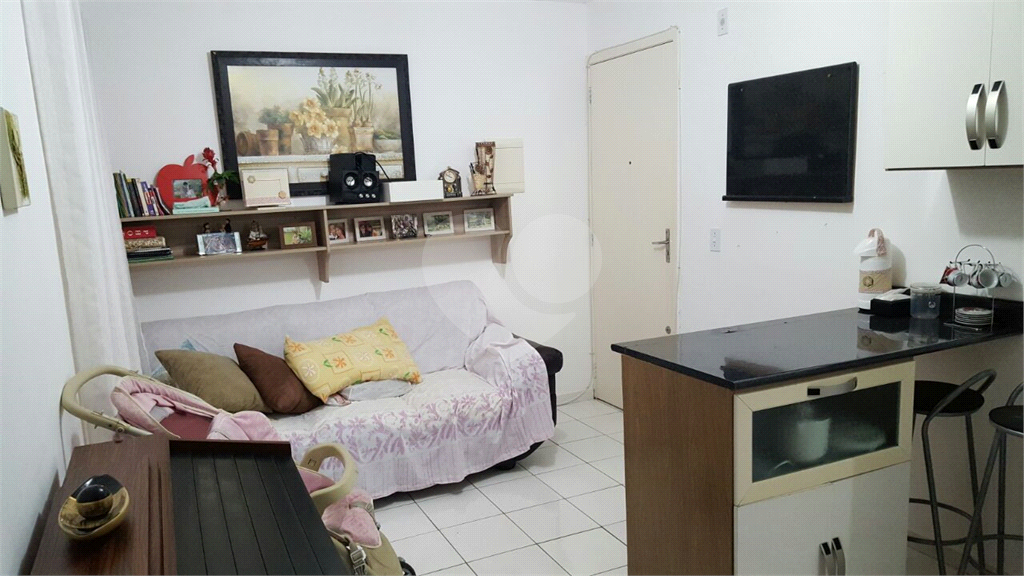 Apartamento à venda com 2 quartos, 47m² - Foto 14