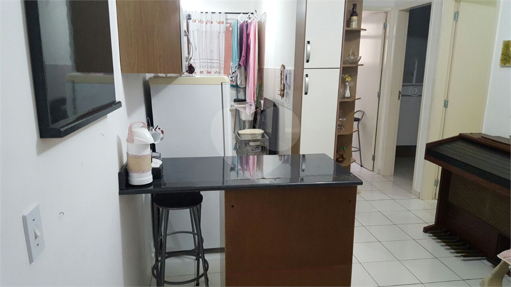 Apartamento à venda com 2 quartos, 47m² - Foto 4