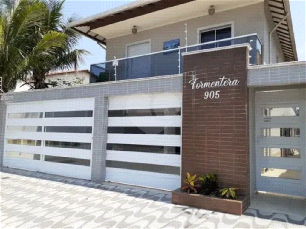 Casa de condomínio com 2 quartos 1 vaga no Maracanã - Praia Grande