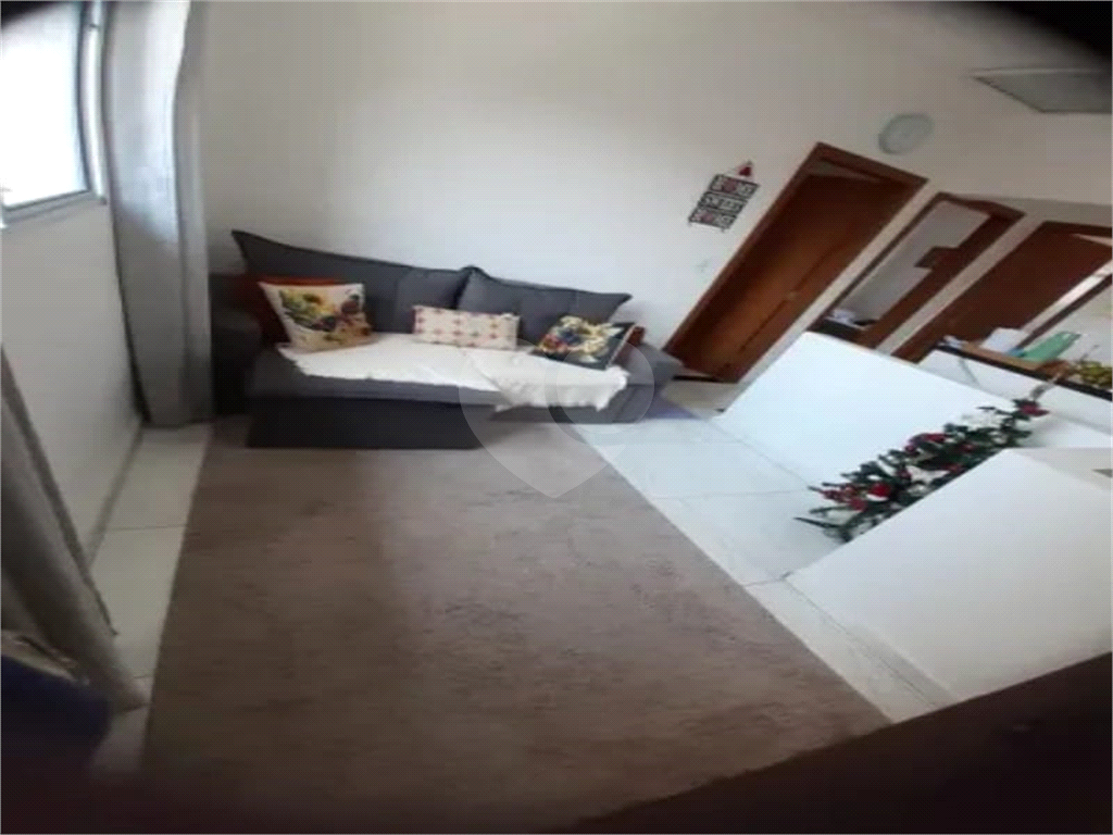 Casa de condomínio com 2 quartos 1 vaga no Maracanã - Praia Grande