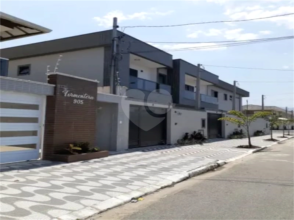 Casa de condomínio com 2 quartos 1 vaga no Maracanã - Praia Grande