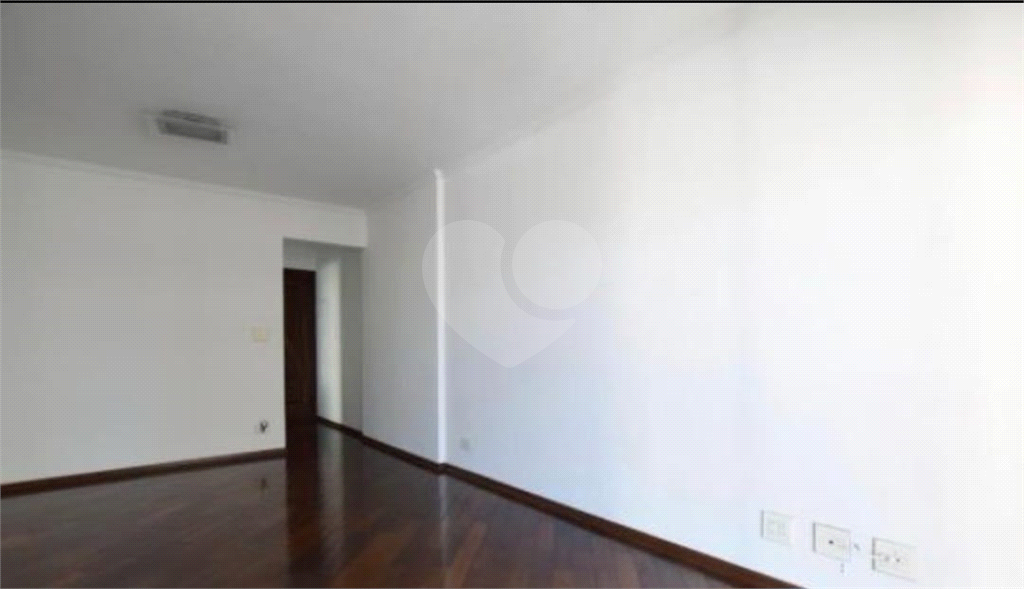 APARTAMENTO em TATUAPÉ