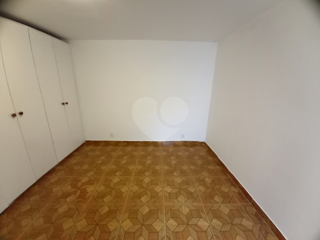 Casa à venda com 3 quartos, 167m² - Foto 8