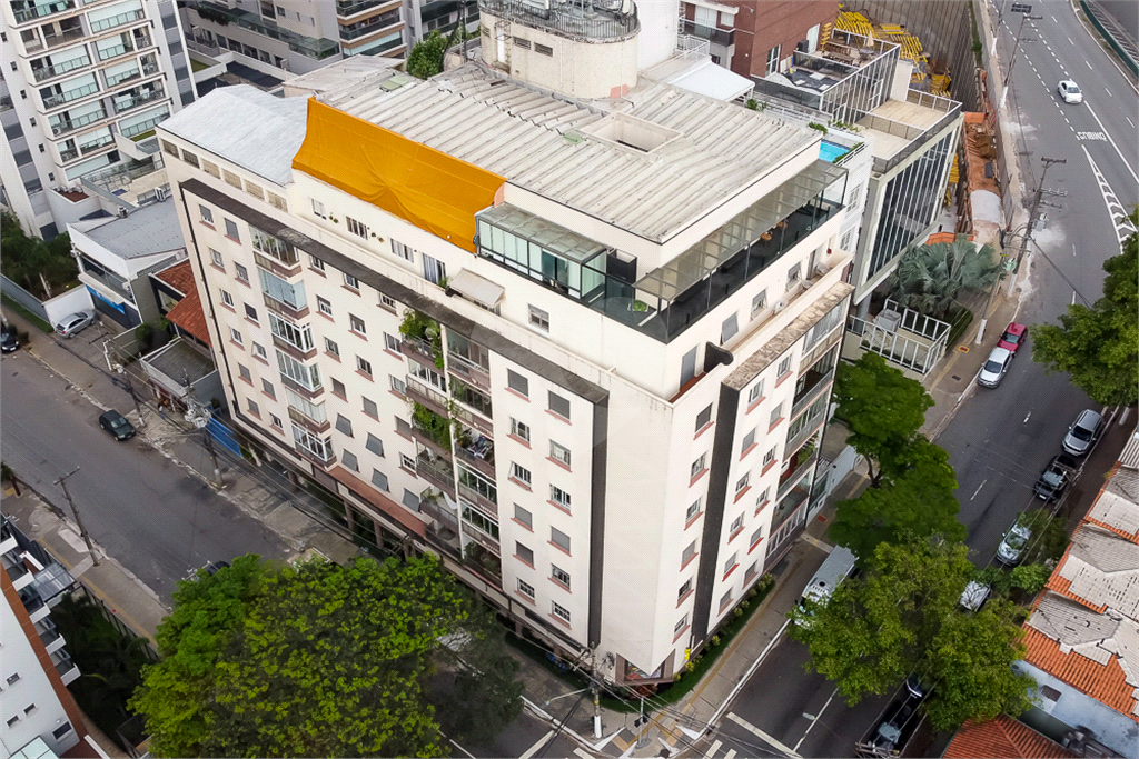 APARTAMENTO em PINHEIROS