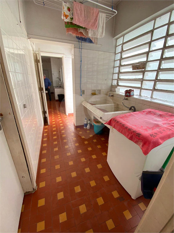 Casa grande (373m2) com excelente preço para venda no Pacaembú