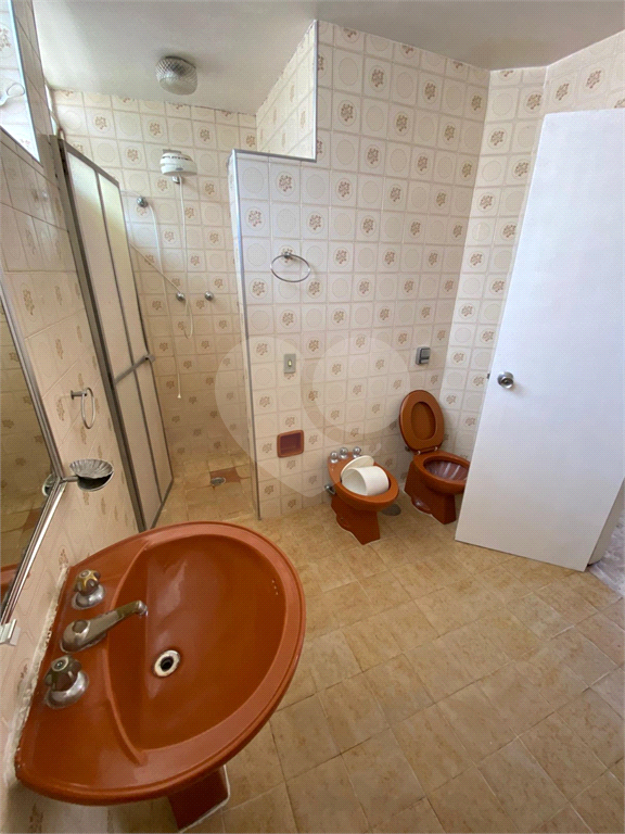 Casa grande (373m2) com excelente preço para venda no Pacaembú