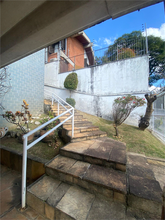 Casa grande (373m2) com excelente preço para venda no Pacaembú