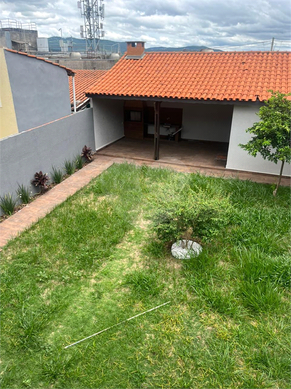 Sobrado à venda com 3 quartos, 190m² - Foto 2