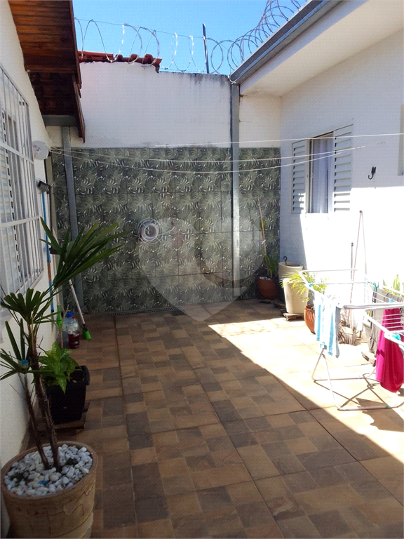 Casa à venda com 2 quartos, 180m² - Foto 7