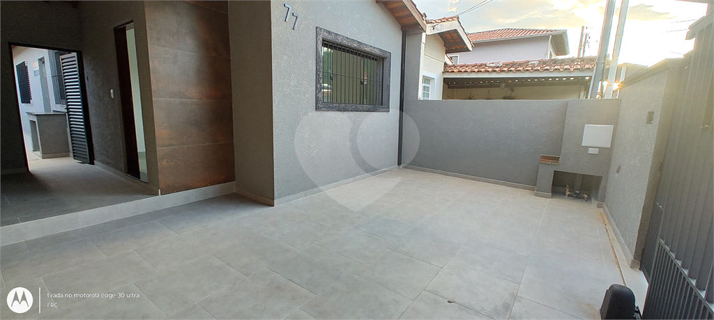 Casa à venda com 2 quartos, 120m² - Foto 2