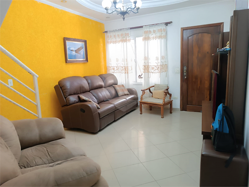 Sobrado a venda Vila Rio Branco zona leste 100 m² -com 3 dorm 02 banheiros ,02 vagas cobertas