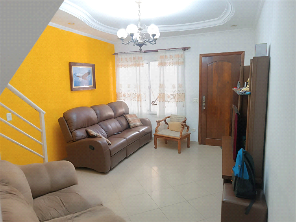 Sobrado a venda Vila Rio Branco zona leste 100 m² -com 3 dorm 02 banheiros ,02 vagas cobertas