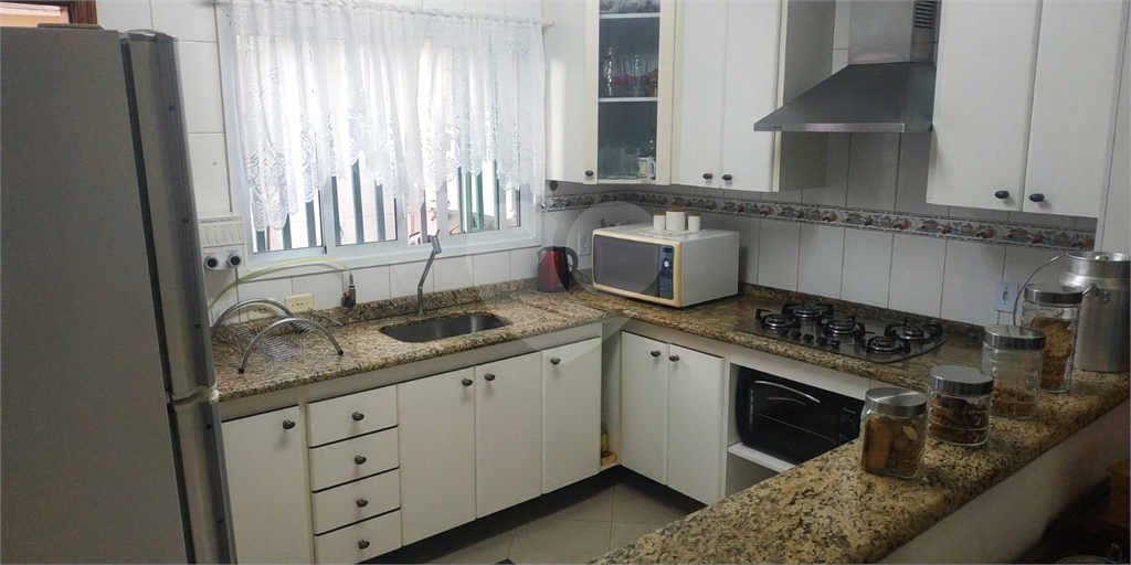 Sobrado a venda Vila Rio Branco zona leste 100 m² -com 3 dorm 02 banheiros ,02 vagas cobertas
