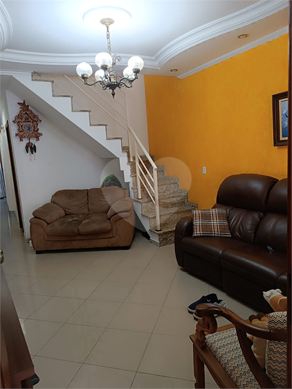 Sobrado a venda Vila Rio Branco zona leste 100 m² -com 3 dorm 02 banheiros ,02 vagas cobertas