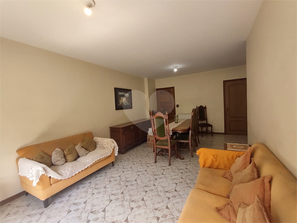 APARTAMENTO em TREMEMBÉ