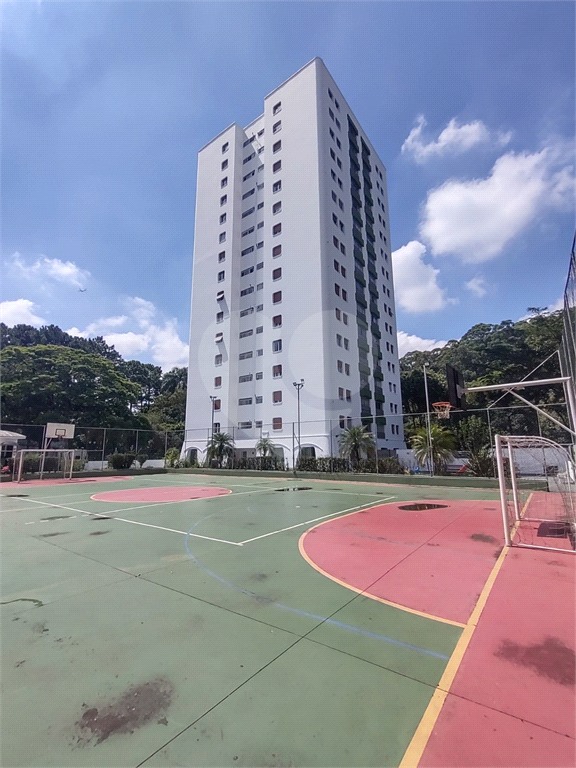 APARTAMENTO em TREMEMBÉ