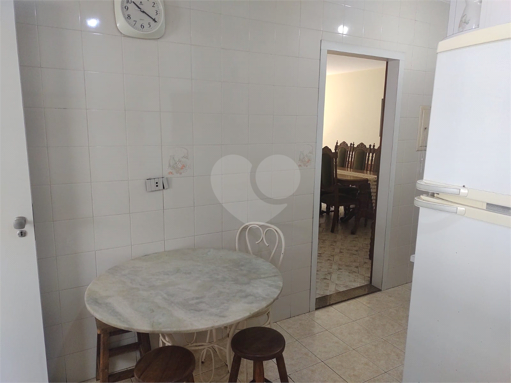 APARTAMENTO em TREMEMBÉ